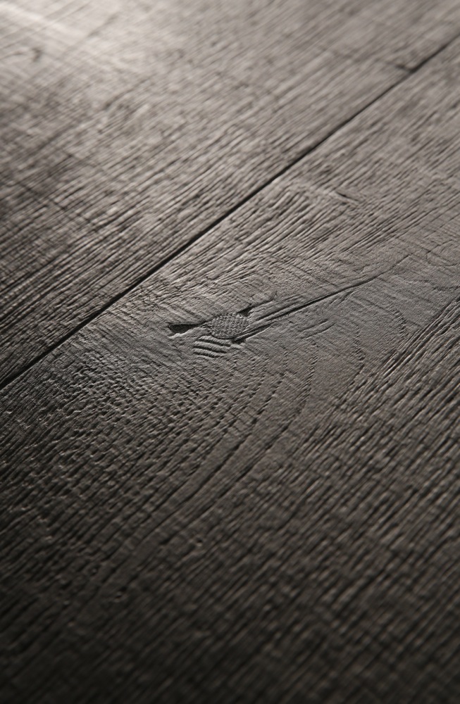Mesa Nero table – made to measure in distressed French Oak by Heerenhuis
