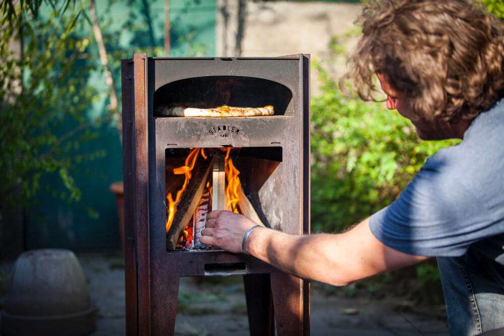 Outdoor Oven by Städler Made for delicious wood fired pizzas at home