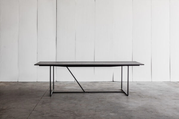 Mesa Nero - a black table in solid oak and metal by Heerenhuis
