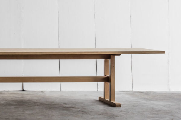 Trappist - a table in solid oak by Heerenhuis
