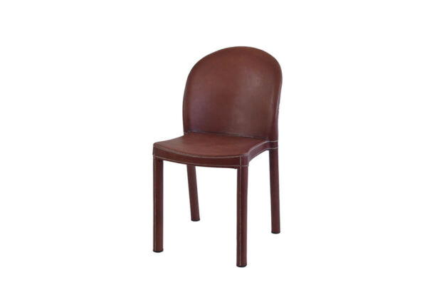 Round chair in brown leather